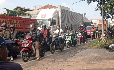 Volume Kendaraan Naik di H+8 Lebaran, Pantura Cikampek Padat Merayap