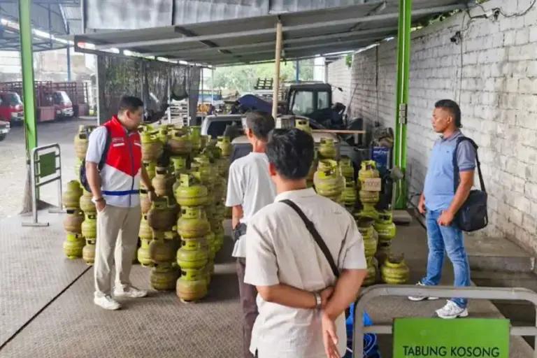 Skandal Penimbunan 1.000 LPG Subsidi Terbongkar, Pertamina Putus Mitra Pangkalan di Lumajang